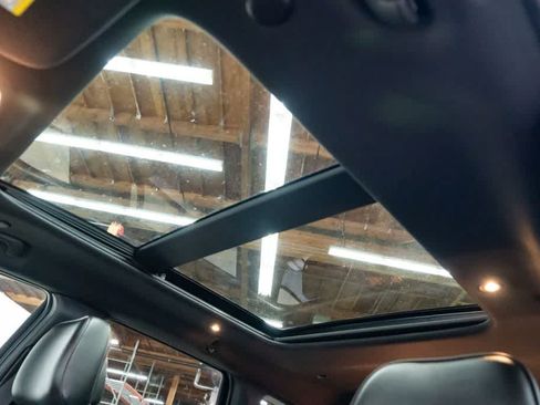 Used 2019 Jeep Grand Cherokee High Altitude AWD/4WD image 23