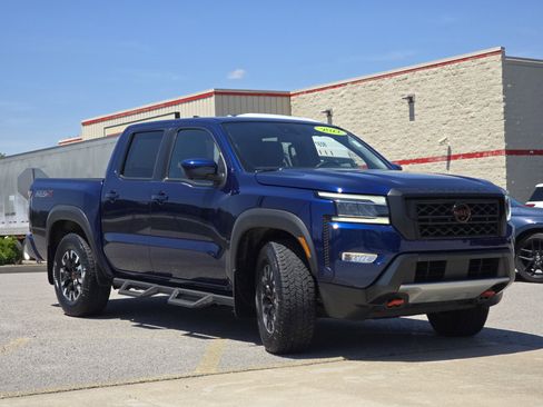 Used 2022 Nissan Frontier Pro-X RWD image 13