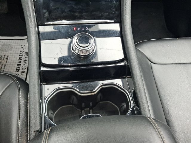 Used 2023 Jeep Grand Cherokee L Limited RWD image 6
