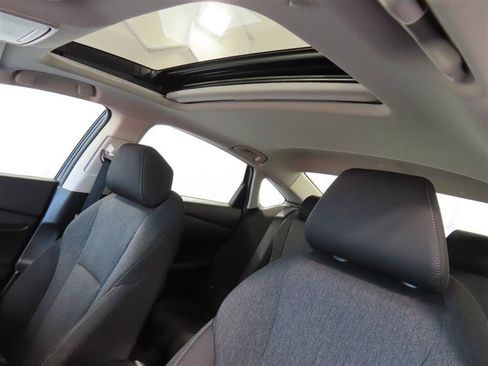 Used 2025 Honda Accord SE image 17
