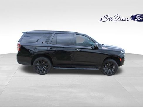 Used 2023 Chevrolet Tahoe Z71 w/ Luxury Package AWD/4WD image 4