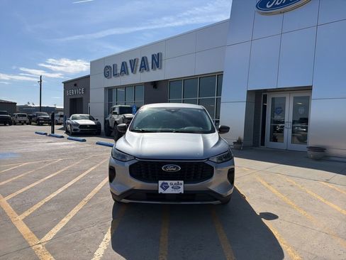 Used 2024 Ford Escape Active FWD image 2