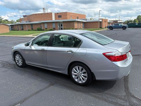 Used 2015 Honda Accord EX-L image 5