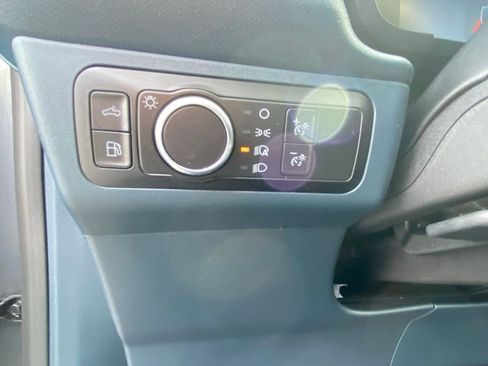 Certified 2025 Ford Maverick XLT w/ XLT Luxury Package image 12