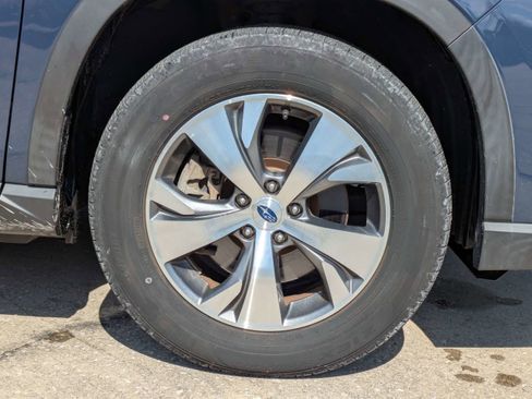 Certified 2023 Subaru Ascent Premium w/ Convenience Package image 11