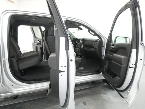 Used 2019 Chevrolet Silverado 1500 Custom Trail Boss w/ Custom Convenience Package AWD/4WD image 27