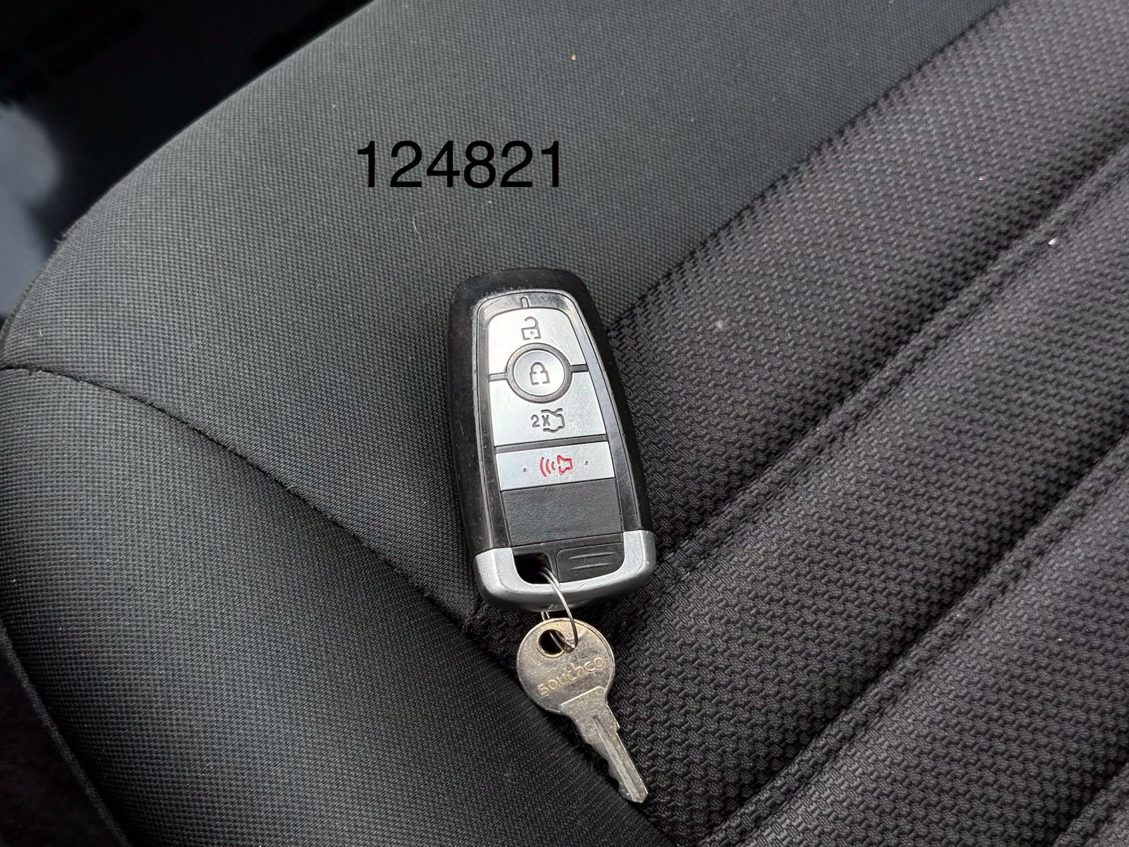 Used 2019 Ford Fusion SE FWD image 37