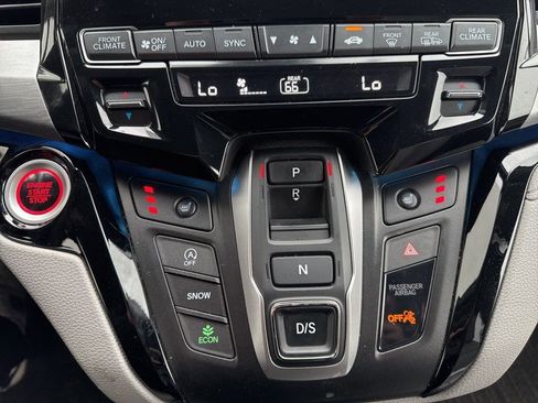 Used 2023 Honda Odyssey Touring image 25
