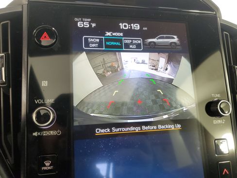 Used 2025 Subaru Forester Premium image 21