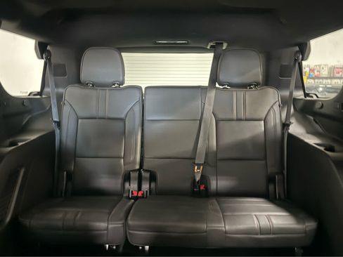 Used 2022 Chevrolet Tahoe RST w/ Luxury Package AWD/4WD image 15