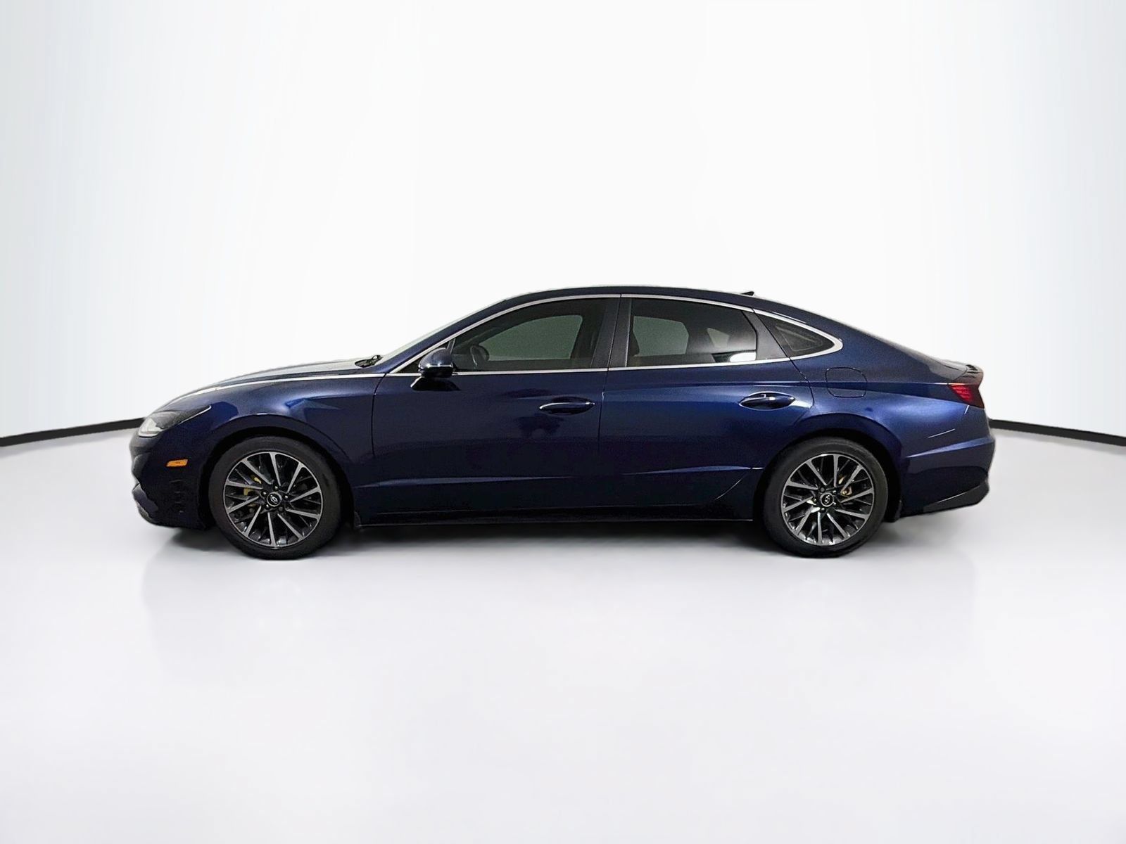 Used 2020 Hyundai Sonata Limited FWD image 4