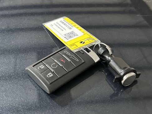 Used 2019 Chevrolet Corvette Stingray Coupe w/ 1LT RWD image 35