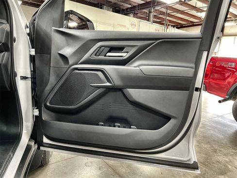 Used 2025 Chevrolet Silverado EV W/T image 28