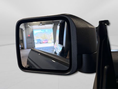 Used 2025 Ford Bronco Badlands AWD/4WD image 15