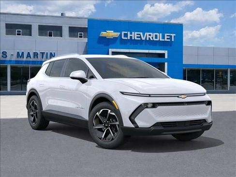 New 2026 Chevrolet Equinox EV LT FWD image 7