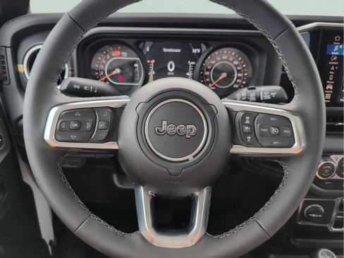 New 2026 Jeep Wrangler Sahara image 9