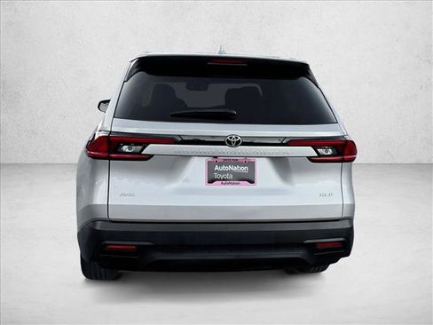 Certified 2025 Toyota Grand Highlander AWD image 6