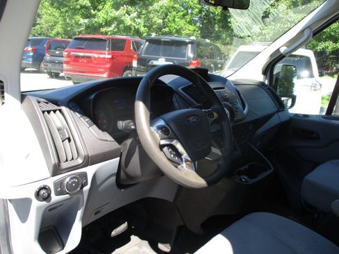 Used 2019 Ford Transit 350 XLT RWD image 18
