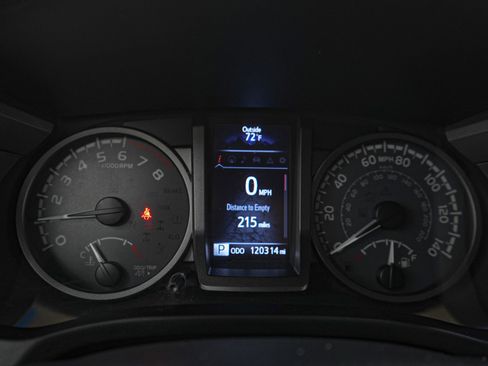 Used 2016 Toyota Tacoma SR5 image 26