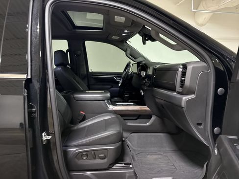 Used 2022 GMC Sierra 1500 SLT w/ SLT Premium Plus Package AWD/4WD image 23