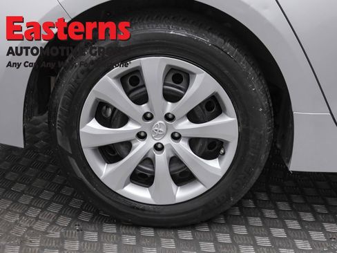 Used 2023 Toyota Corolla LE FWD image 29