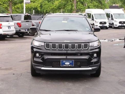 Used 2023 Jeep Compass Limited AWD/4WD image 4