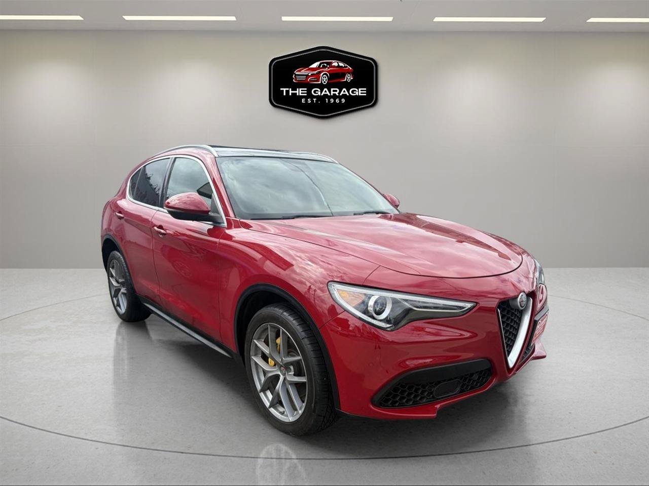 Used 2018 Alfa Romeo Stelvio Ti AWD/4WD image 7