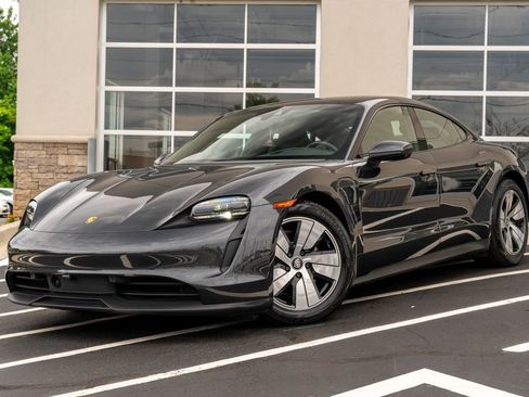 Used 2023 Porsche Taycan w/ Premium Package RWD image 2