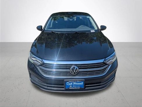 Used 2024 Volkswagen Jetta SE FWD image 9