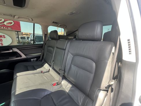 Used 2008 Toyota Land Cruiser AWD/4WD image 32