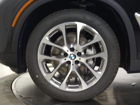 Used 2026 BMW X5 xDrive40i image 8