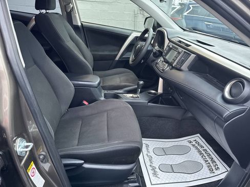 Used 2013 Toyota RAV4 XLE image 23
