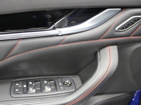 Used 2022 Maserati Levante GT image 13