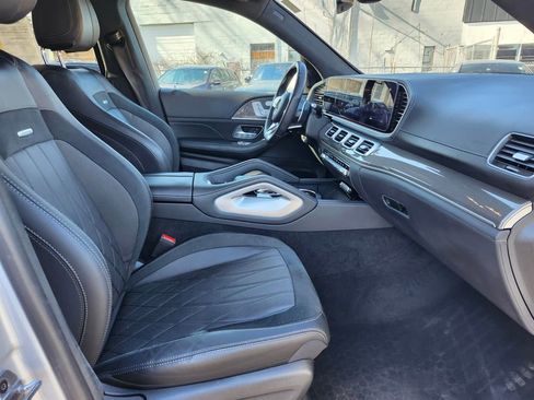Certified 2023 Mercedes-Benz GLE 53 AMG 4MATIC image 11