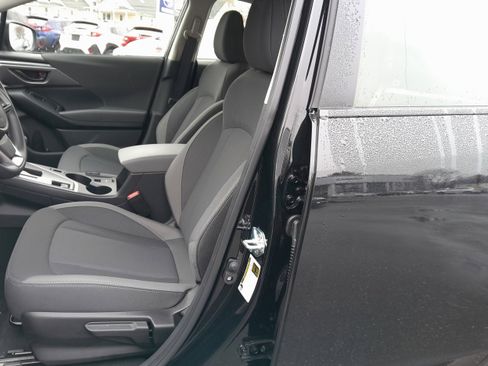 Certified 2025 Subaru Impreza 2.0i image 12