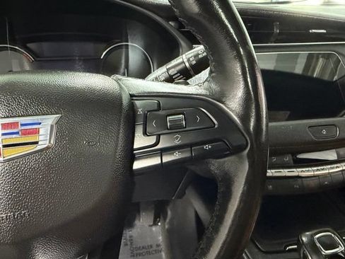 Used 2019 Cadillac XT4 Premium Luxury AWD/4WD image 19