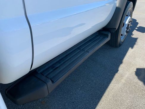 Used 2013 Ford F450 XL w/ Snow Plow Prep Pkg image 20