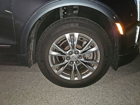 Used 2020 Cadillac XT5 Premium Luxury image 16