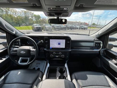 Used 2023 Ford F250 Lariat w/ Lariat Ultimate Package AWD/4WD image 3