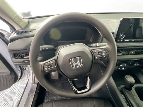New 2025 Honda Accord SE image 10