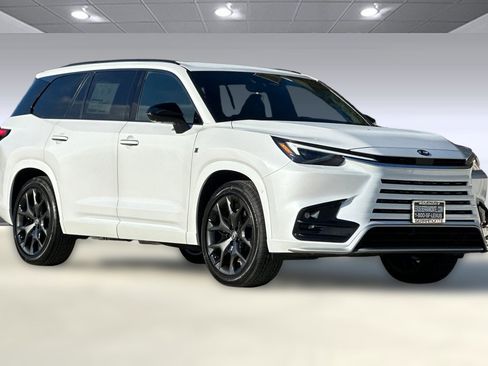 New 2026 Lexus TX 500h AWD image 7