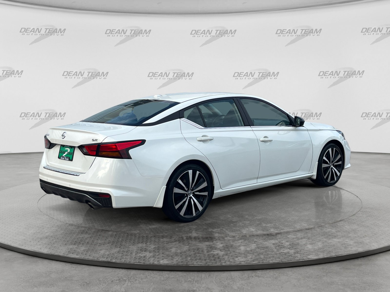 Used 2021 Nissan Altima 2.5 SR FWD image 8