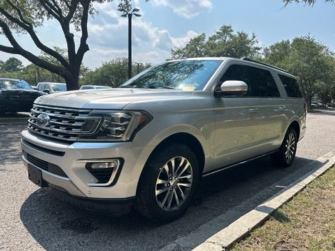 Used 2018 Ford Expedition Max Limited w/ Equipment Group 301A RWD image 2