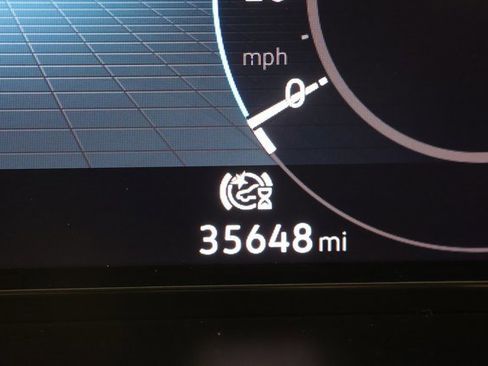 Used 2024 Volkswagen Atlas SE image 14