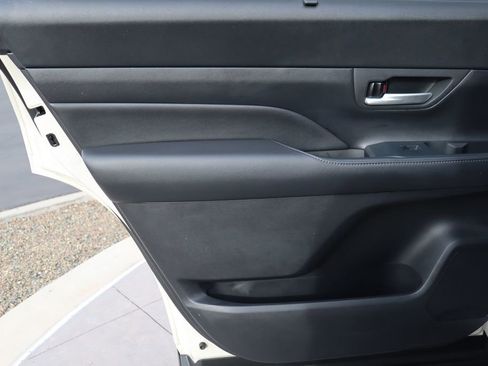 Used 2024 Toyota Grand Highlander Limited image 26