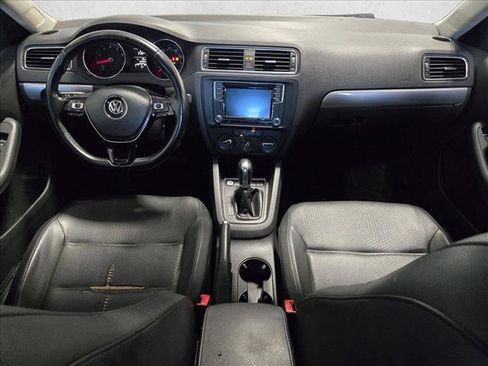 Used 2016 Volkswagen Jetta SE FWD image 15