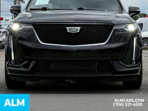 Used 2024 Cadillac XT6 Sport w/ LPO, Onyx Lite Package AWD/4WD image 9