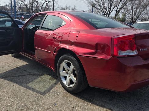 Used 2010 Dodge Charger SXT image 10