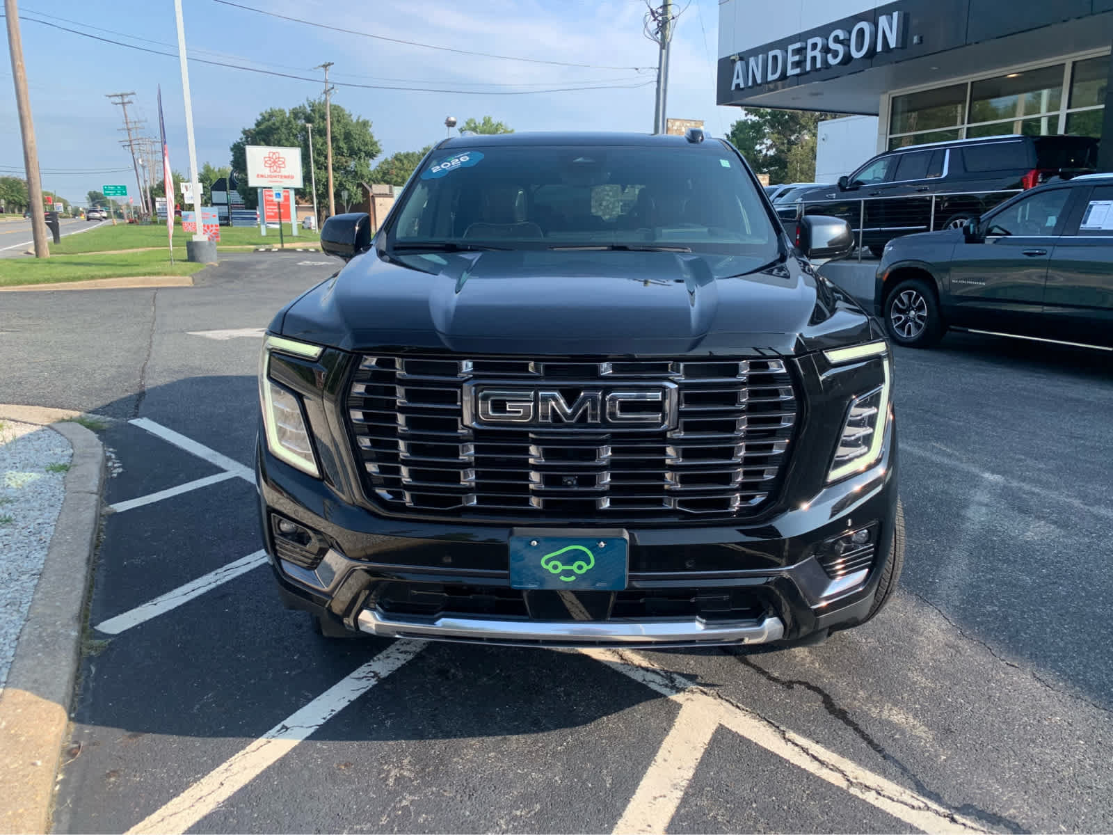 Used 2026 GMC Yukon Denali Ultimate w/ LPO, Floor Liner Package AWD/4WD image 2