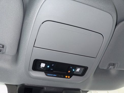 New 2026 Ford F250 XL w/ XL Chrome Package image 30